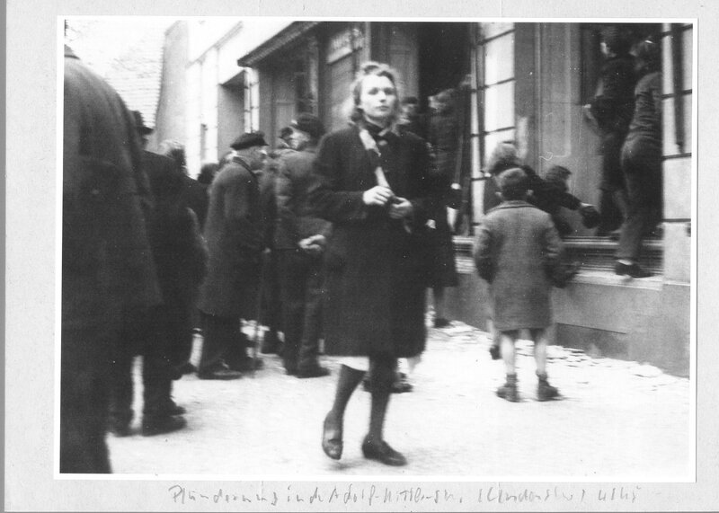 Plünderung Geschäft in der Lindenstraße